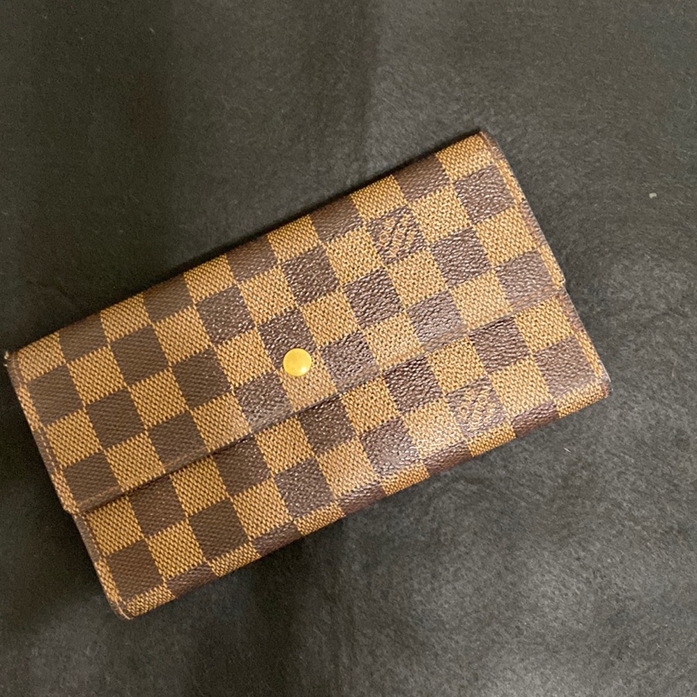 Louis Vuitton Damiere Ebone International long wallet Authentic